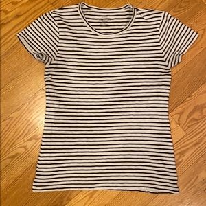 Black and white shirt sleeve tee